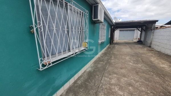 Casa para Venda - 220m², 4 dormitórios, 3 vagas - Restinga