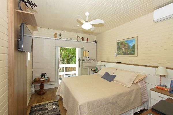 Sobrado para Venda - 208m², 3 dormitórios, sendo 1 suites, 4 vagas - Nonoai