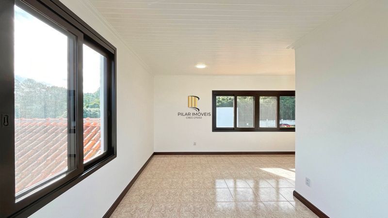 Altos do lago- Com 3 dormitórios, 3 vagas , piscina , Linda e ampla casa em cond