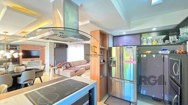 Casa em Porto Alegre, no bairro Aberta dos Morros, com 3 dormitório(s), e 3 banh