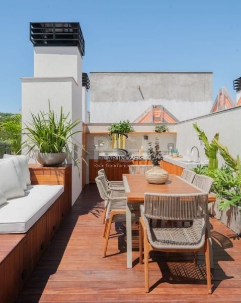 Cobertura para Venda - 150.32m², 2 dormitórios, sendo 1 suites, 2 vagas - Triste