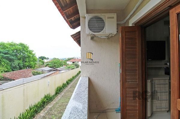 Casa Condomínio em Porto Alegre, no bairro Tristeza, com 3 dormitório(s), à vend