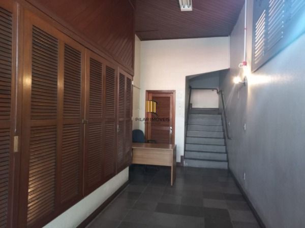 Conjunto/Sala em Porto Alegre, no bairro Camaquã, e 0 banheiros, à venda.