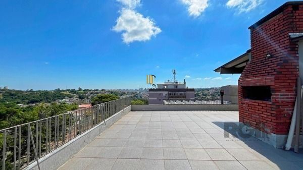 Apartamento em Porto Alegre, no bairro Medianeira, com 3 dormitório(s), e 3 banh