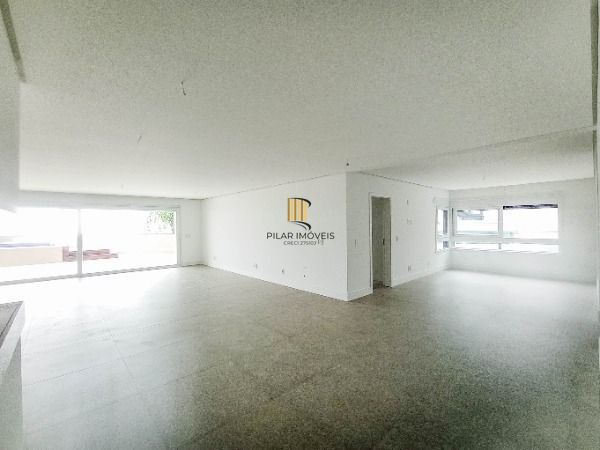 Cobertura para Venda - 346.66m², 3 dormitórios, sendo 3 suites, 4 vagas - Vila A