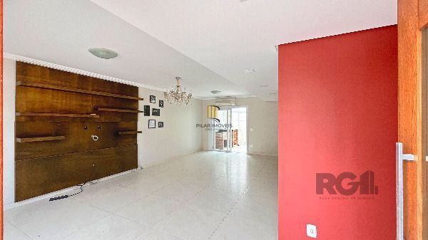 Casa Condominio em Porto Alegre, no bairro Hípica, com 3 dormitório(s), e 3 banh