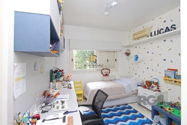 Casa Condominio em Porto Alegre, no bairro Sétimo Céu, com 4 dormitório(s), e 4 