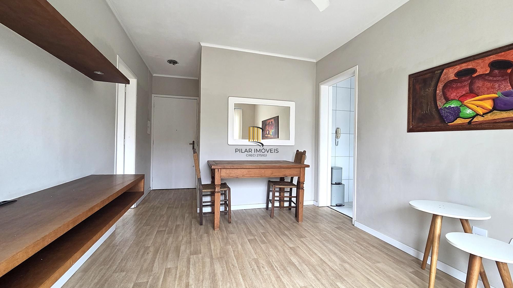 Excelente apartamento de 42m² privativos, com 1 dormitório e ótima localização na Av. Otto Niemeyer, ao lado do Zaffari.