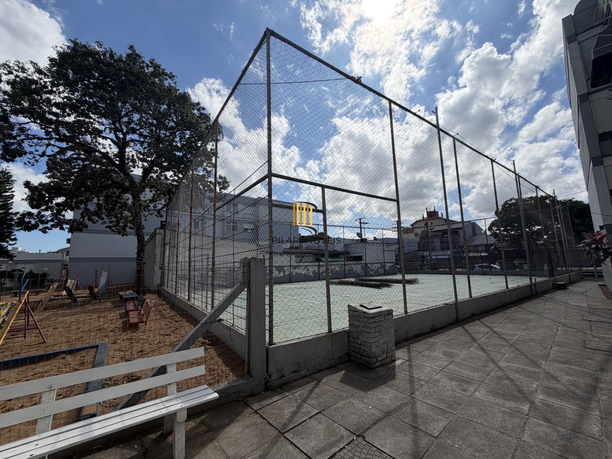Apartamento 2 dormitórios no bairro Camaquã