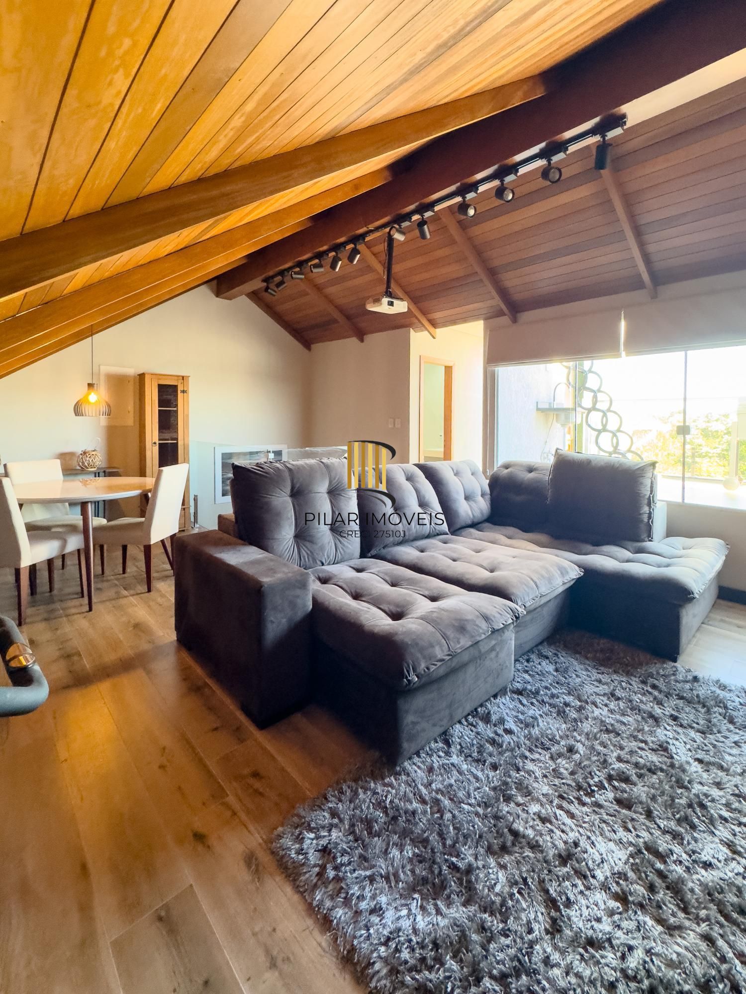 Casa em Condomínio com 3 dormitórios no bairro Vila Conceição.