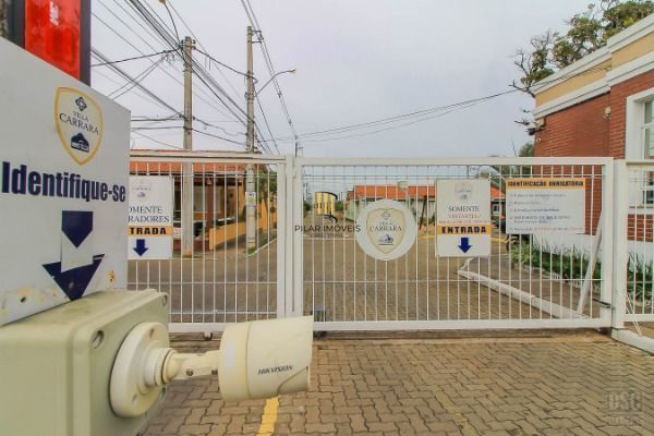 Carrara- Casa térrea 2 dormitórios, reformada , com 2 vagas , churrasqueira