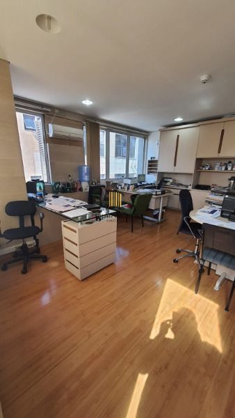 Conjunto/Sala para Venda - 0m², 0 dormitórios, Tristeza