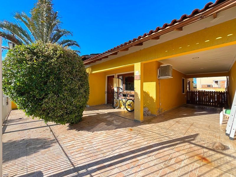 Residência com 2 dormitórios no  Residencial Jardins do Prado.