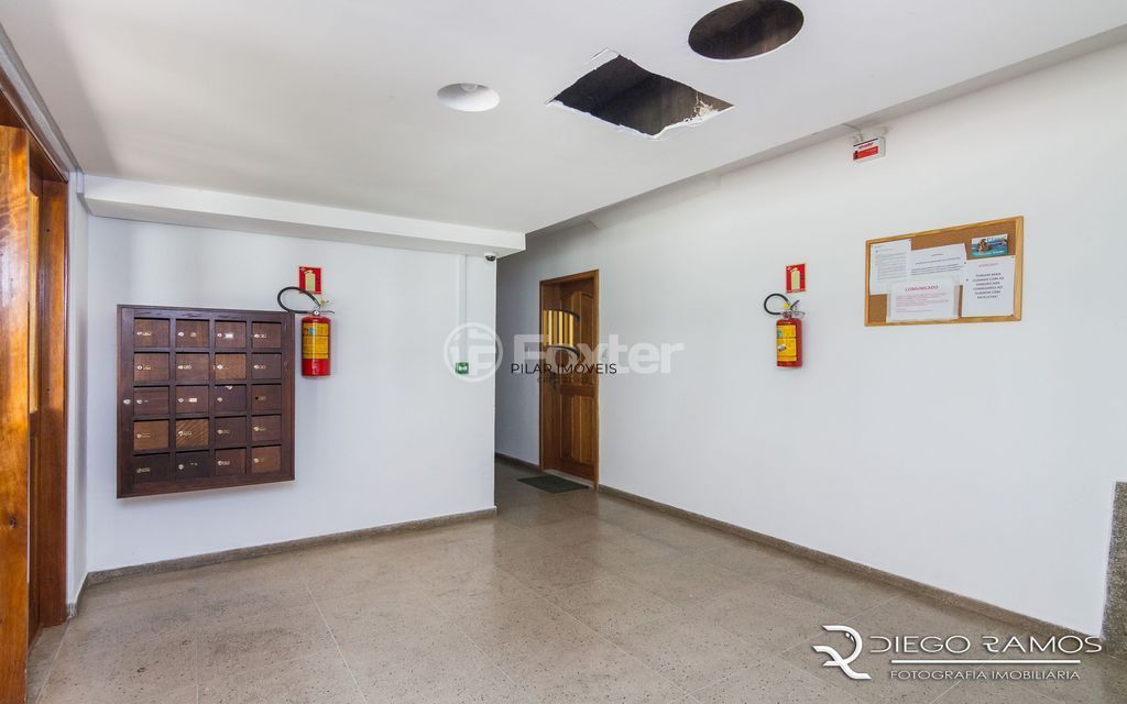 Apartamento em Porto Alegre, no bairro Tristeza, com 2 dormitório(s), e 2 banhei