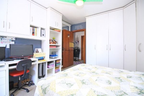Casa para Venda - 205m², 3 dormitórios, sendo 1 suites, 2 vagas - Altos Do Ipê