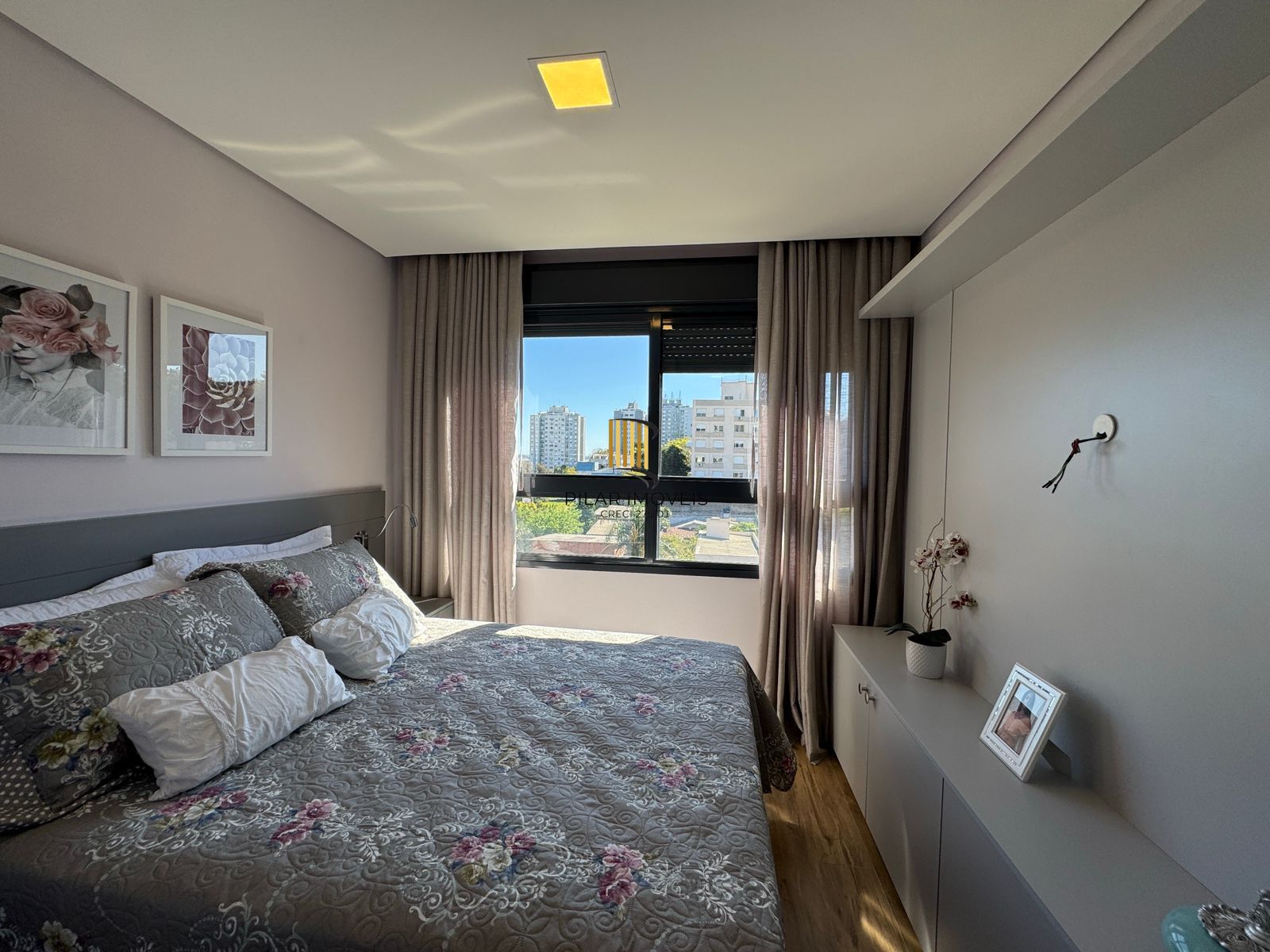 Apartamento 100 % Mobiliado, decorado, 2 dormitórios, 1 vagas , 68m² privativos