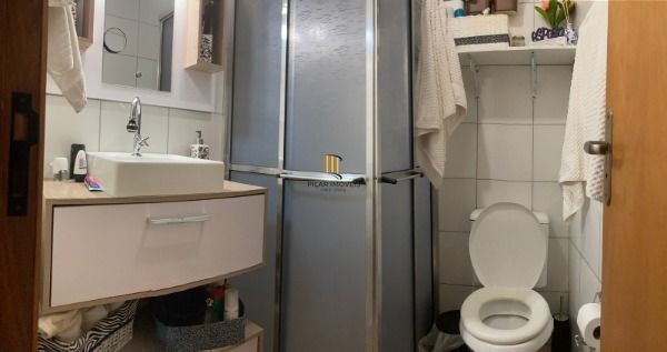 Apartamento em Porto Alegre, no bairro Ipanema, com 3 dormitório(s), e 3 banheir