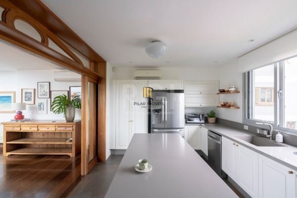 Casa para Venda - 463.7m², 4 dormitórios, sendo 4 suites, 4 vagas - Vila Conceiç