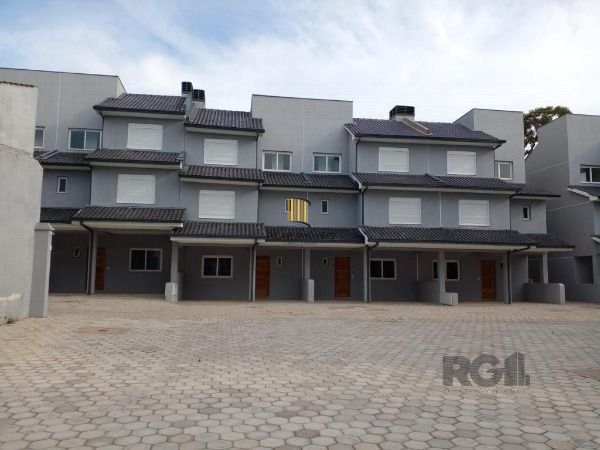 Casa Condominio em Porto Alegre, no bairro Tristeza, com 4 dormitório(s), e 4 ba - Pilar Imóveis