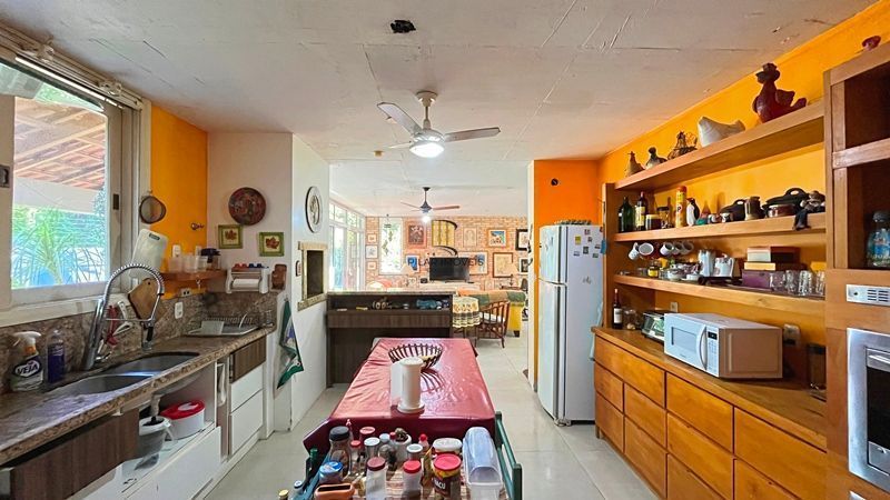 No condomínio Mountain Ville Residência 3 dormitórios.