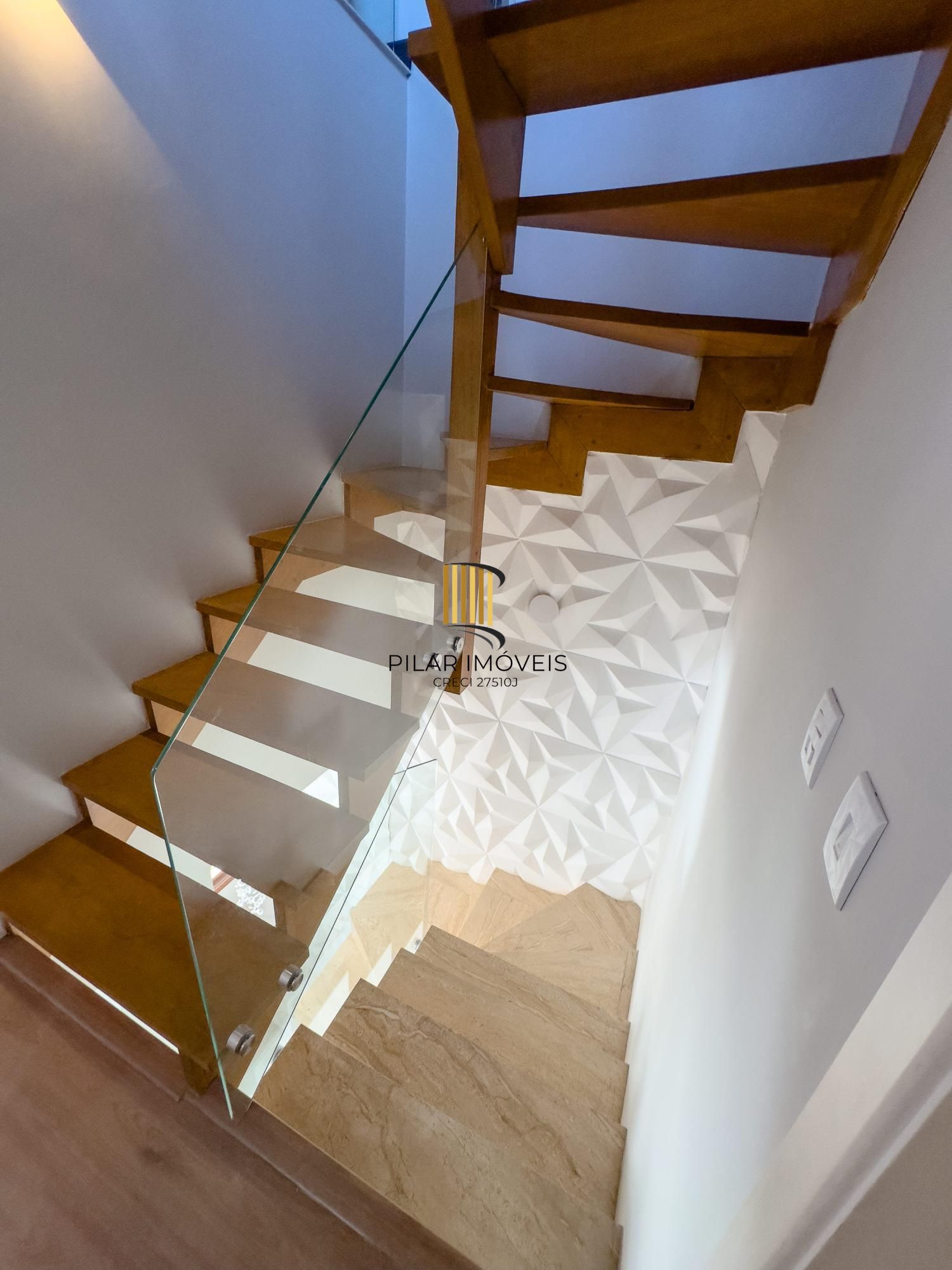 Casa em Condomínio com 3 dormitórios no bairro Vila Conceição.