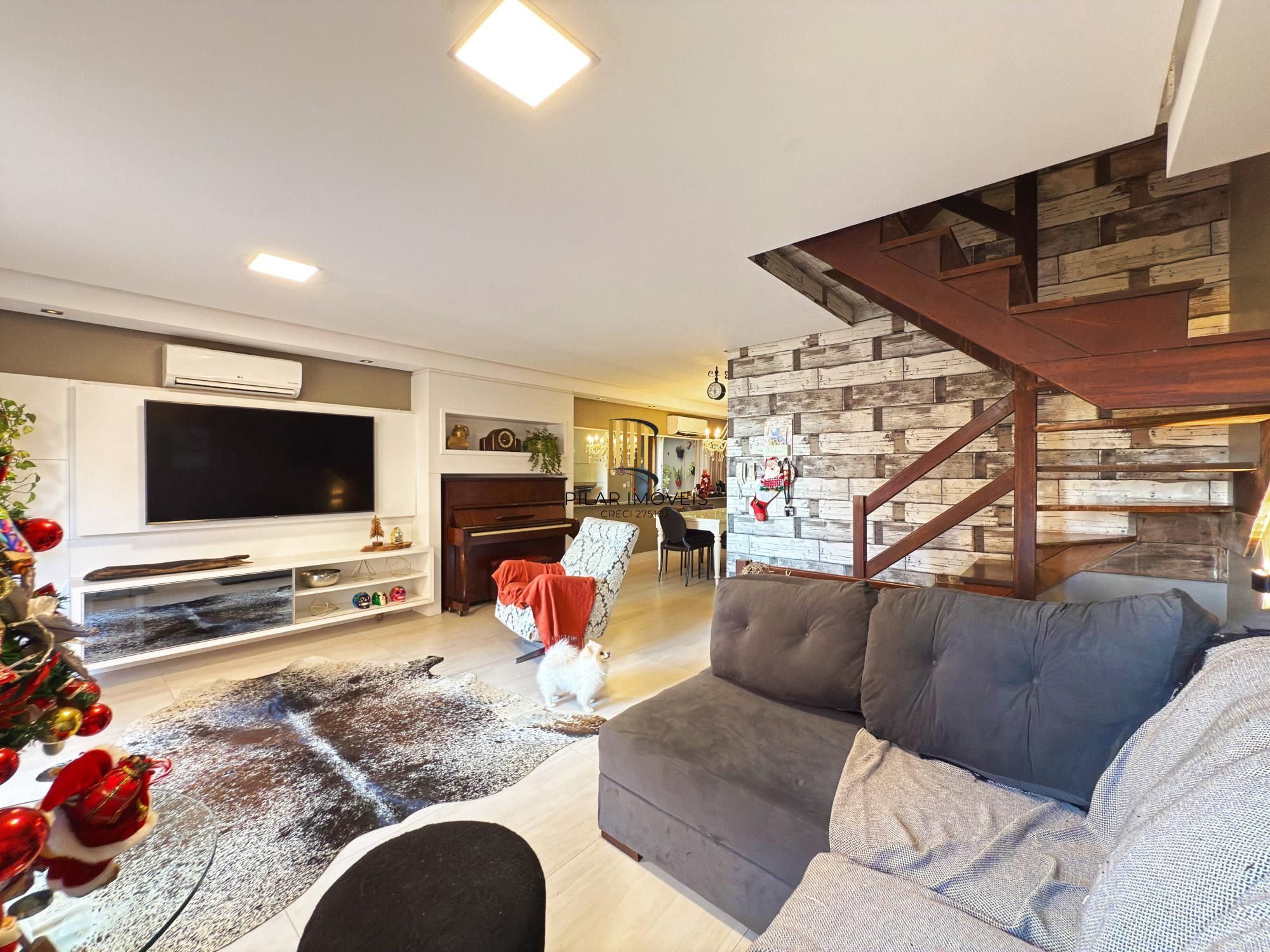 Casa de Condomínio 3 dormitórios no bairro Pedra Redonda