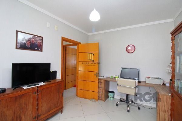 Casa Condominio para Venda - 197m², 3 dormitórios, sendo 1 suites, 2 vagas - Tri