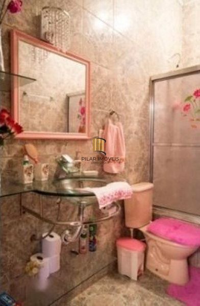 Casa para Venda - 300m², 3 dormitórios, sendo 3 suites, 2 vagas - Vila Nova