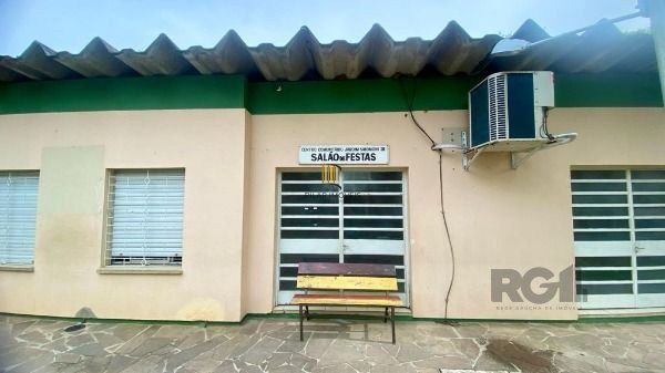 Apartamento em Porto Alegre, no bairro Vila Nova, com 1 dormitório(s), e 1 banhe