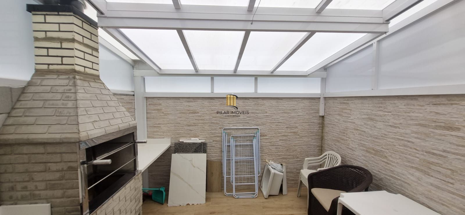 Ótimo sobrado em condomínio fechado com 2 dormitórios á venda bairro Vila Nova