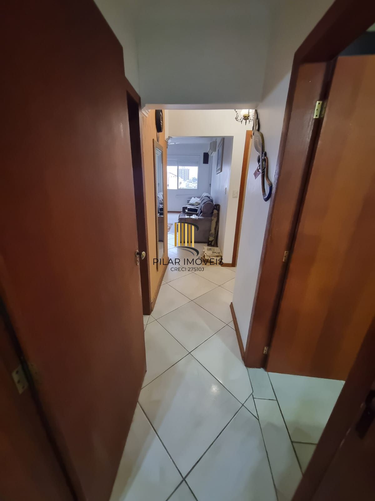 Apartamento em Porto Alegre, no bairro Tristeza, com 2 dormitório(s), e 2 banhei