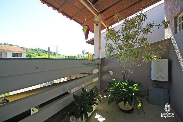 Casa para Venda - 219.05m², 3 dormitórios, sendo 1 suites, 2 vagas - Bahamas