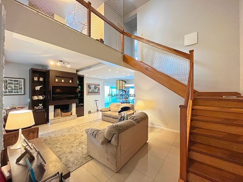 **Residência á venda no Condomínio Mountain ville  RS**