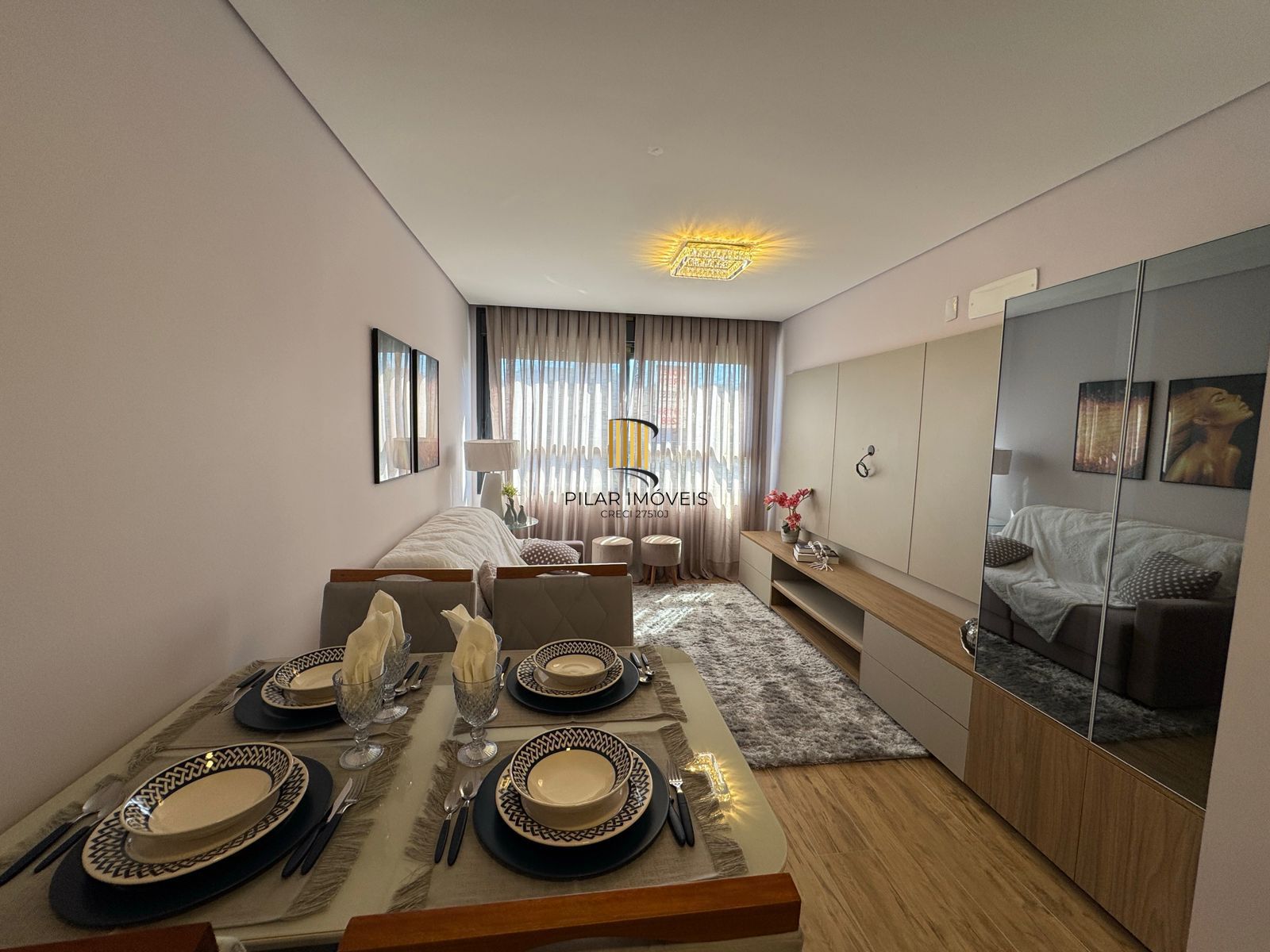 Apartamento 100 % Mobiliado, decorado, 2 dormitórios, 1 vagas , 68m² privativos