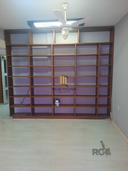 Conjunto/Sala em Porto Alegre, no bairro Centro Histórico, e 0 banheiros, à vend