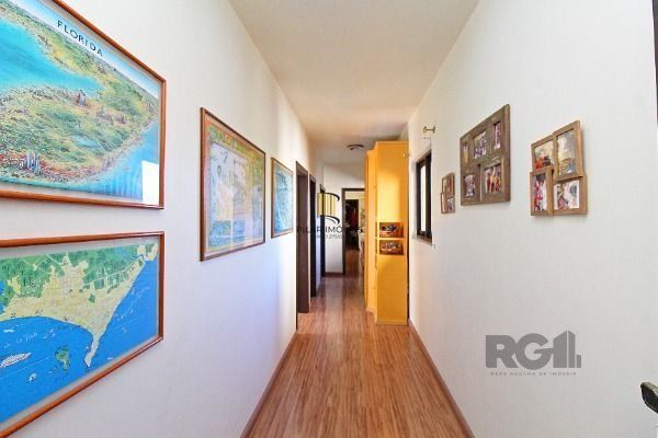 Casa Condominio em Porto Alegre, no bairro Cavalhada, com 4 dormitório(s), e 4 b