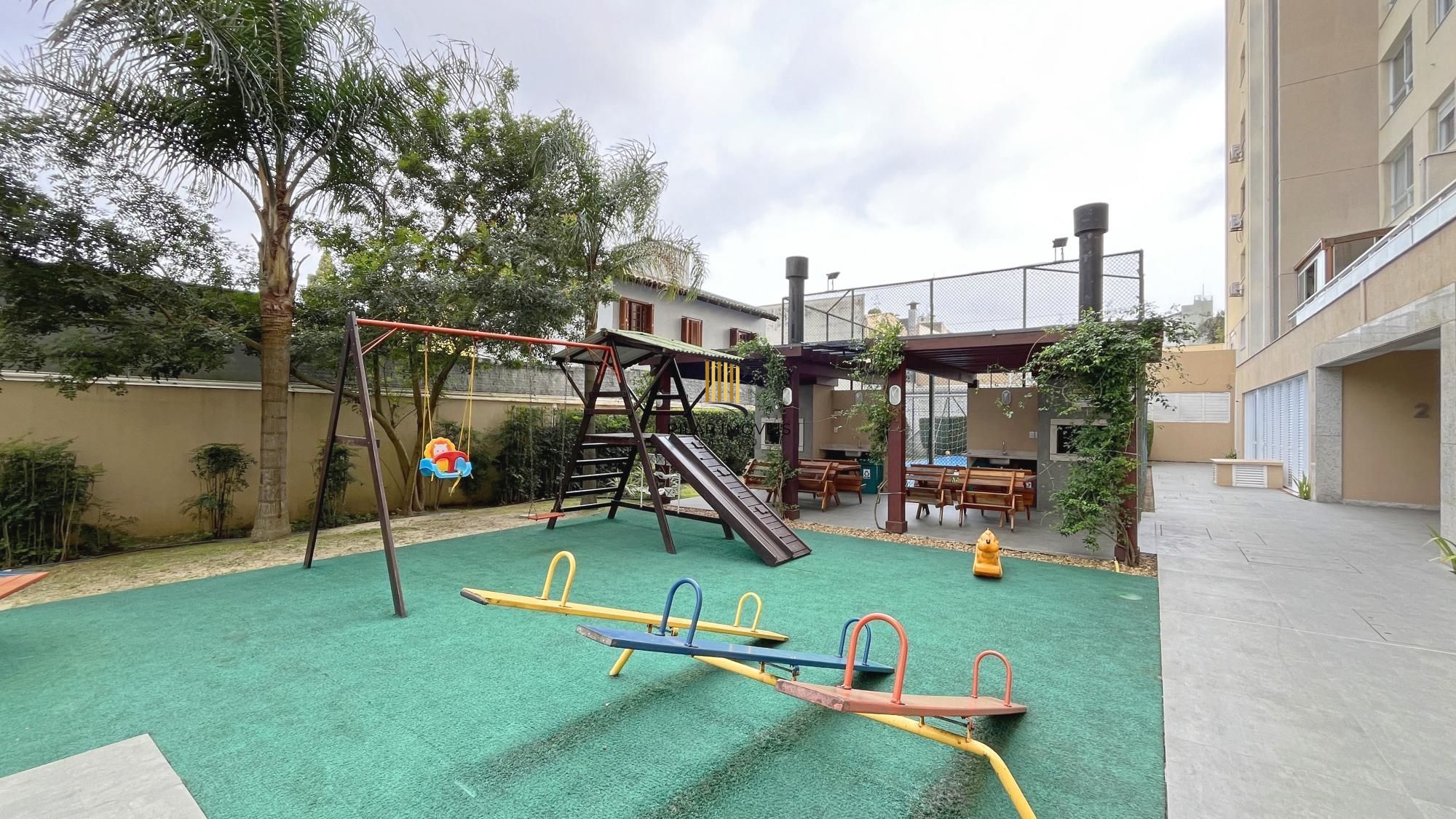 Apartamento em Porto Alegre, no bairro Tristeza, com 2 dormitório(s), e 2 banhei