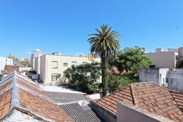 Casa para Venda - 154m², 2 dormitórios, sendo 1 suites, 2 vagas - Cidade Baixa