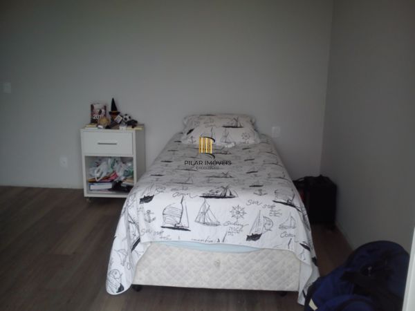 Casa no TerraVille com 3 dormitórios sendo 2 suítes.