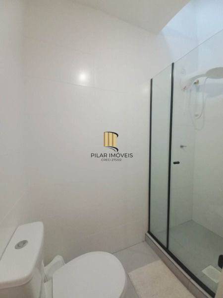 Casa para Venda - 108.8m², 2 dormitórios, sendo 2 suites, 1 vaga - Teresópolis