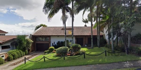 Casa em Porto Alegre, no bairro Vila Assunção, com 3 dormitório(s), à venda. - Pilar Imóveis