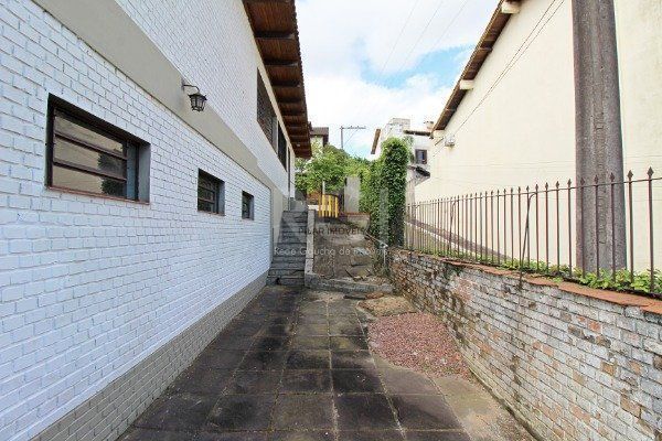 Casa para Venda - 262.28m², 2 dormitórios, sendo 2 suites, 2 vagas - Jardim Isab