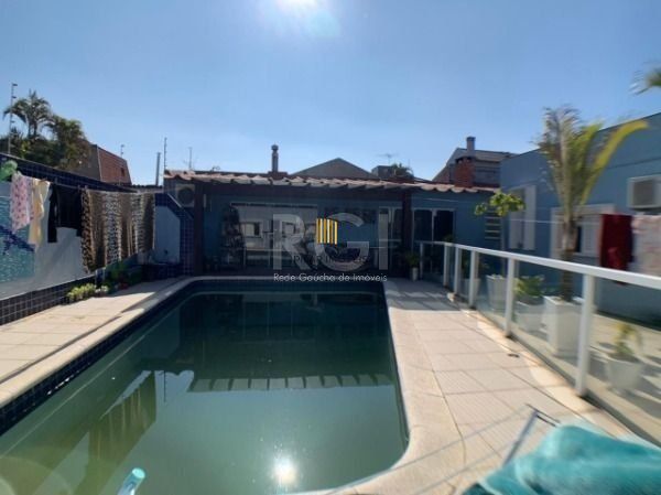 Casa para Venda - 333m², 3 dormitórios, sendo 1 suites, 4 vagas - Ipanema - Pilar Imóveis