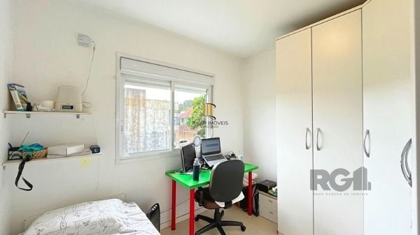 Casa Condominio em Porto Alegre, no bairro Campo Novo, com 3 dormitório(s), e 3 