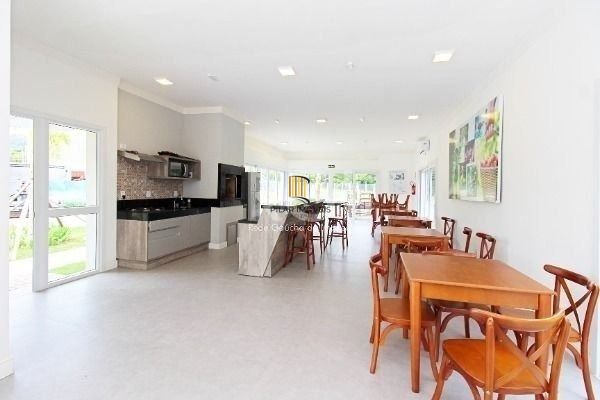 Casa Condominio em Porto Alegre, no bairro Campo Novo, com 3 dormitório(s), e 3 