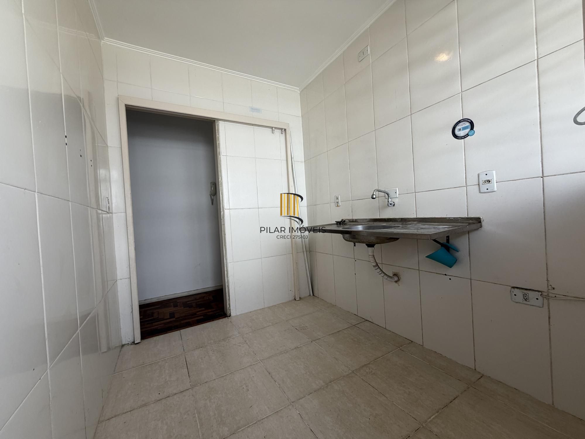 Apartamento 2 dormitórios no bairro Camaquã