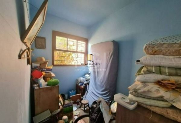 Casa em Porto Alegre, no bairro Tristeza, com 2 dormitório(s), e 2 banheiros, à 