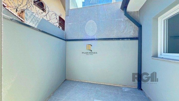 Casa em Porto Alegre, no bairro Jardim Isabel, com 3 dormitório(s), e 3 banheiro