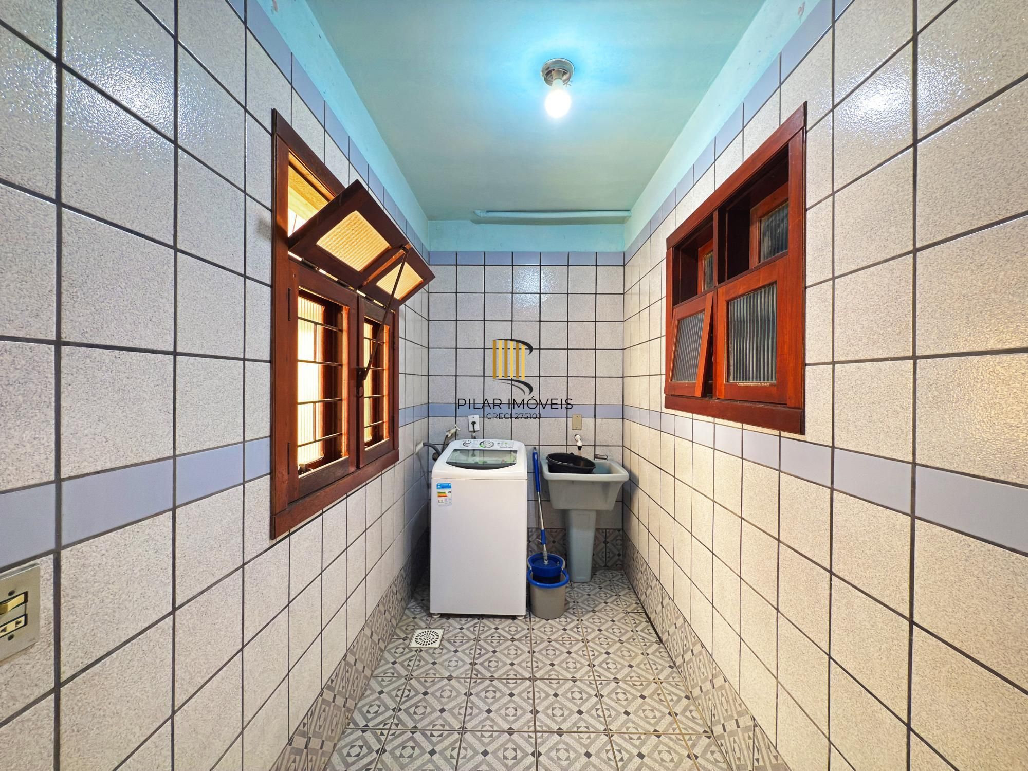 Casa 4 dormitórios à venda Santa Tereza Porto Alegre/RS