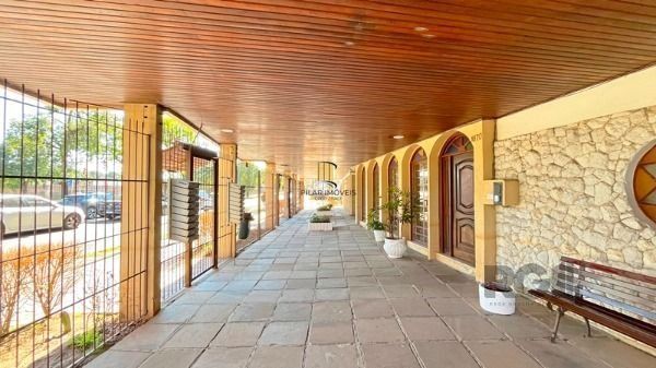 Apartamento em Porto Alegre, no bairro Praia de Belas, com 2 dormitório(s), e 2 